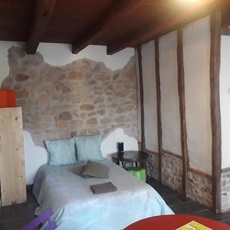 Chambre Double Vallon-en-Sully Exteriör bild